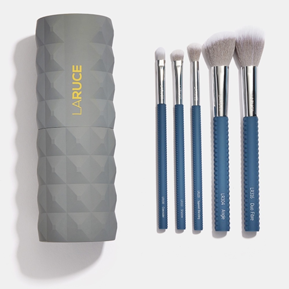 LARUCE BEAUTY The Christine Brush Set - Picture 2 of 2